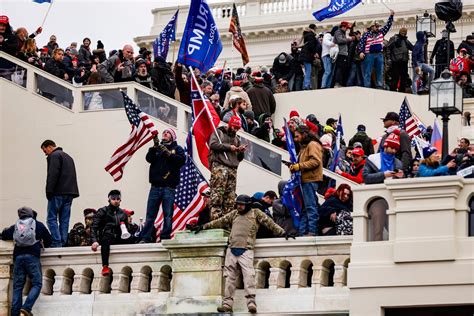 Rioter who assaulted cops at Capitol gets 5 years in prison - The Globe ...