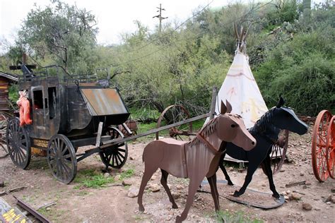 Welcome to the Apache Trail Historic Road - Top 8 Must-See Sites - RaulersonGirlsTravel