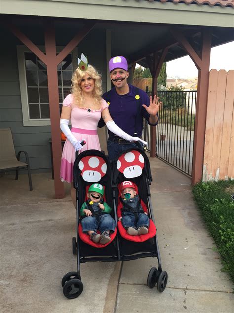 Princess peach wa Luigi, Luigi and Mario Halloween costumes DIY | Mario ...