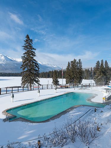 Fairmont Jasper Park Lodge - Luxury Hotel in Jasper (Canada)