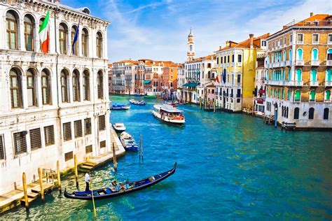 Ultimate Guide to Venice: Floating City of Art & Culture | kimkim