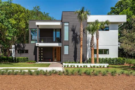 CONTEMPORARY CANAL-FRONT | Florida Luxury Homes | Mansions For Sale | Luxury Portfolio