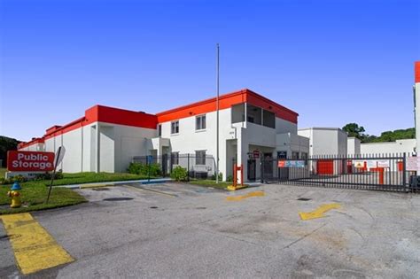 Miami Gardens, FL, Self-Storage Units Near 1875 NW 167th St | Public Storage®