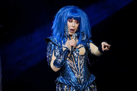 Cher reveals her hardcore fitness routine on Twitter