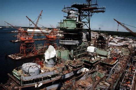 USS Iowa Explosion 1989 : Death of the Battleship