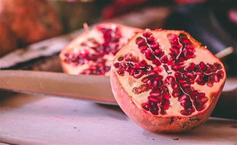 5 Amazing Ways To Use Pomegranate To Keep Your Skin, Hair Beautiful