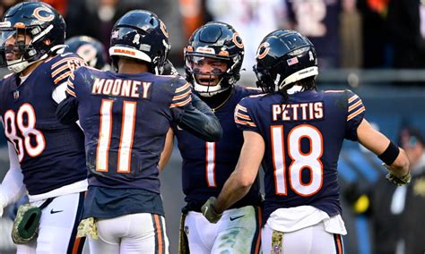 The best play from every Bears game during the 2022…