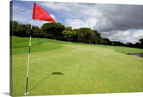 Flag on golf course Wall Art, Canvas Prints, Framed Prints, Wall Peels ...