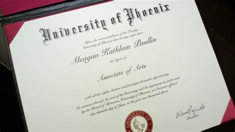 How I Earned My Degree Online with University of Phoenix – #LetsGetToWork