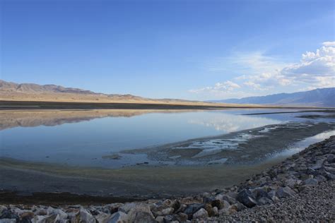 Halobacteria and infrastructure: Owens Lake in the summer – Maven's ...