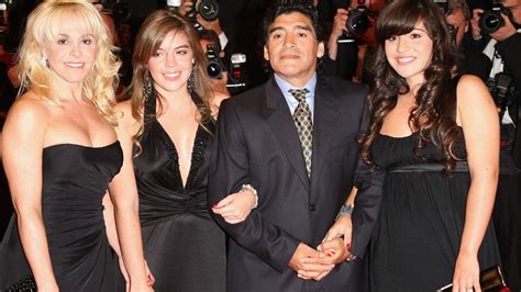 Diego Maradona family, children, net worth, fortune, court, daughter ...