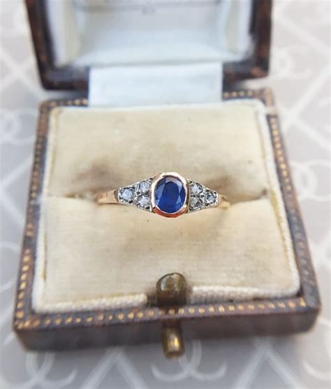 9ct Rose Gold Sapphire Solitaire Ring with Diamond Shoulders