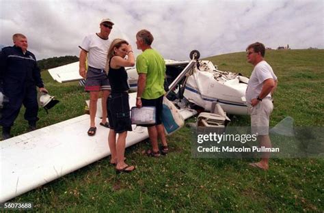 Cessna 182 Photos and Premium High Res Pictures - Getty Images