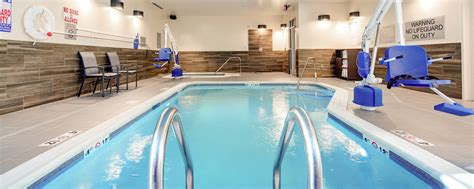 Asheville Hotel with Indoor Pool | Fairfield Inn & Suites Asheville Tunnel Road