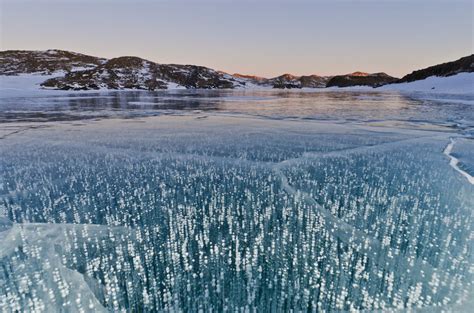 50 Breathtaking Frozen Lakes, Oceans And Ponds, That Look Like Art | Bored Panda