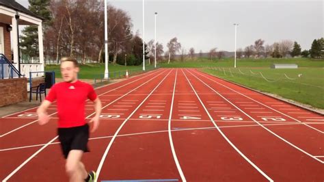 Sub 3 hour Marathon runner 100m sprint Test - 14 secs - YouTube