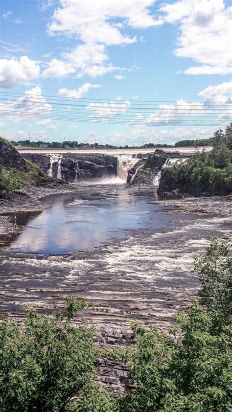 Montmorency Falls: An Easy Day Trip from Quebec City | solosophie