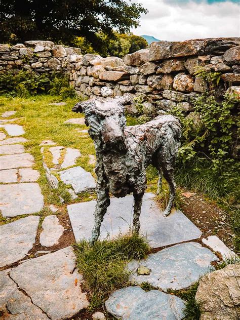 How To Visit Gelert's Grave In Beddgelert & The Tragic Legend Of Gelert The Dog!