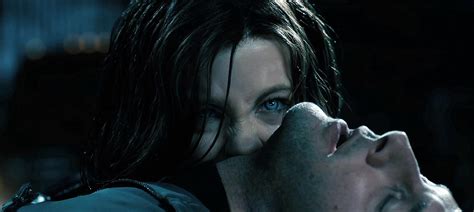 UNDERWORLD AWAKENING Theatrical Trailer - FilmoFilia