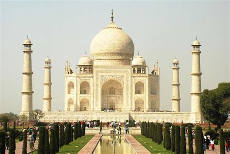 History Behind The Taj Mahal - baldcirclebeach