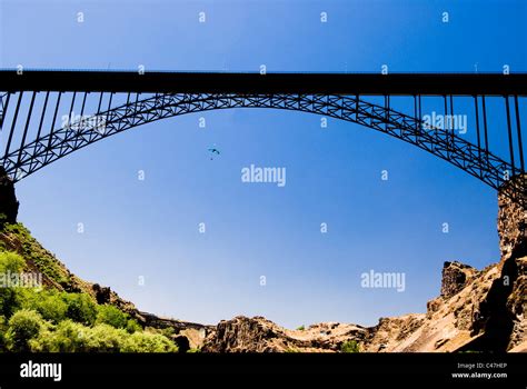 Base jumping off of perrine bridge hi-res stock photography and images ...