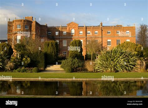 The Grove Hotel, Watford, Hertfordshire Stock Photo - Alamy