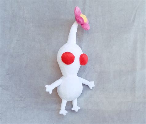 White Pikmin plush toy | Etsy