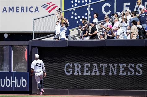 Yankees’ slugging can’t overcome poor pitching in 8-7 loss to Rays ...