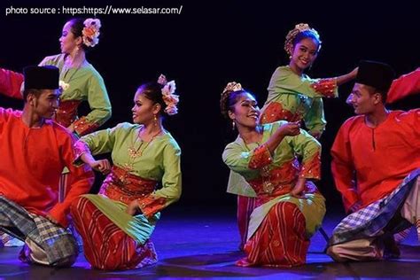 Tari Zapin Betawi « Setu Babakan Betawi | Website Resmi Perkampungan Budaya Betawi Setu Babakan