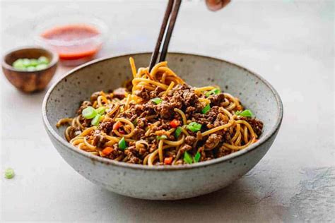 Minced Pork Noodles with Hoisin Sauce | Posh Journal