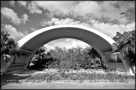 Modern Day Ruins: Crandon Park Zoo - Key Biscayne, Miami-Dade, Florida