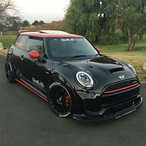 Mini Cooper S John Cooper Works Full black and red roof | Mini cooper sport, Black mini cooper ...