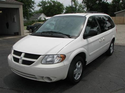 2006 Dodge Grand Caravan SXT for Sale in Muncie, Indiana Classified | AmericanListed.com