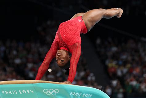 Simone Biles 'Upset' After Vault Fumble Goes Viral - Newsweek