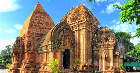 8 Famous Hindu Temples In Vietnam For A Unique Holiday