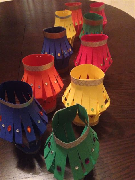 Paper lanterns for Diwai - Fun craft project with kids #diy #craftwithkids | Diwali activities ...