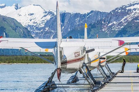 Taku Lodge Feast & 5-Glacier Seaplane Discovery | Book Alaska Excursions