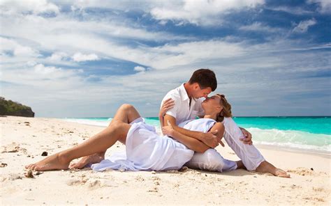 Love romance-kiss-summer-sea-beach-Romantic couple-HD Wallpapers for Mobile phones-Tablet and PC ...