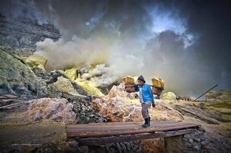 Ijen Crater, Mt Bromo, Madakaripura Waterfall Tour 3 Days | Bromo Java ...