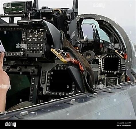 F-14D VF-2 Cockpit Stock Photo - Alamy