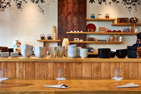 Kuu Brings Stunning Japanese Decor and Lunchtime Hours to Burnside Bridgehead - Eater Portland