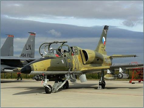 World Defence News: L-39 Albatros czech jet trainer combat aircraft technical data sheet ...