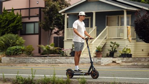 Best Ways to Prolong Your Electric Scooter's Battery Life - Hiboy