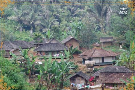 Discover the Hidden Gem of Sundanese Culture: Miduana Traditional Village in Cianjur