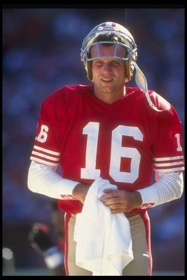 Joe Montana ... one of the greatest QB's ... ever. | Joe montana, 49ers ...