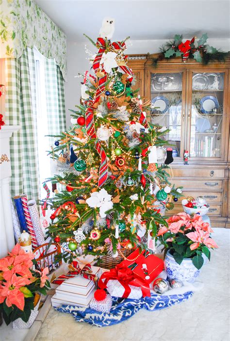 Preppy & Plaid Christmas Tree - Pender & Peony - A Southern Blog