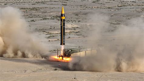 Iran unveils its first hypersonic missile - EFE