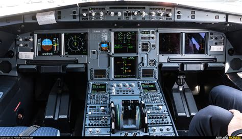 A320neo Cockpit