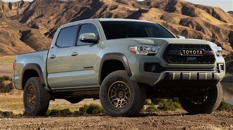 2024 Toyota Tacoma: The Menu Gets Larger With Gas, Hybrid, and Electric ...