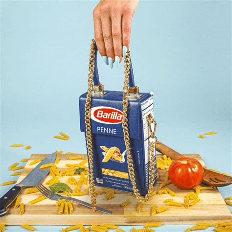 nik bentel transforms classic box of pasta into trendy mini fashion bag | Search by Muzli